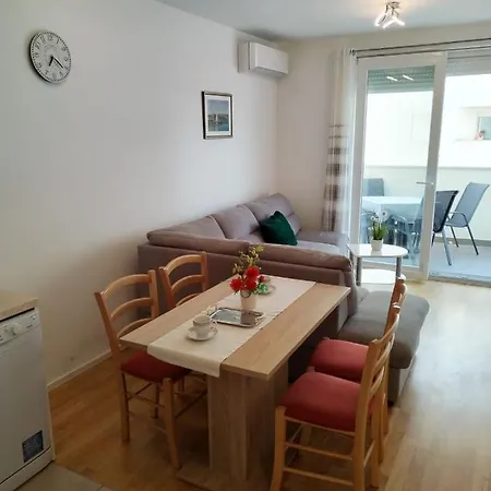 Apartament Roza *